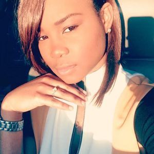 Meet your Posher, Cerita